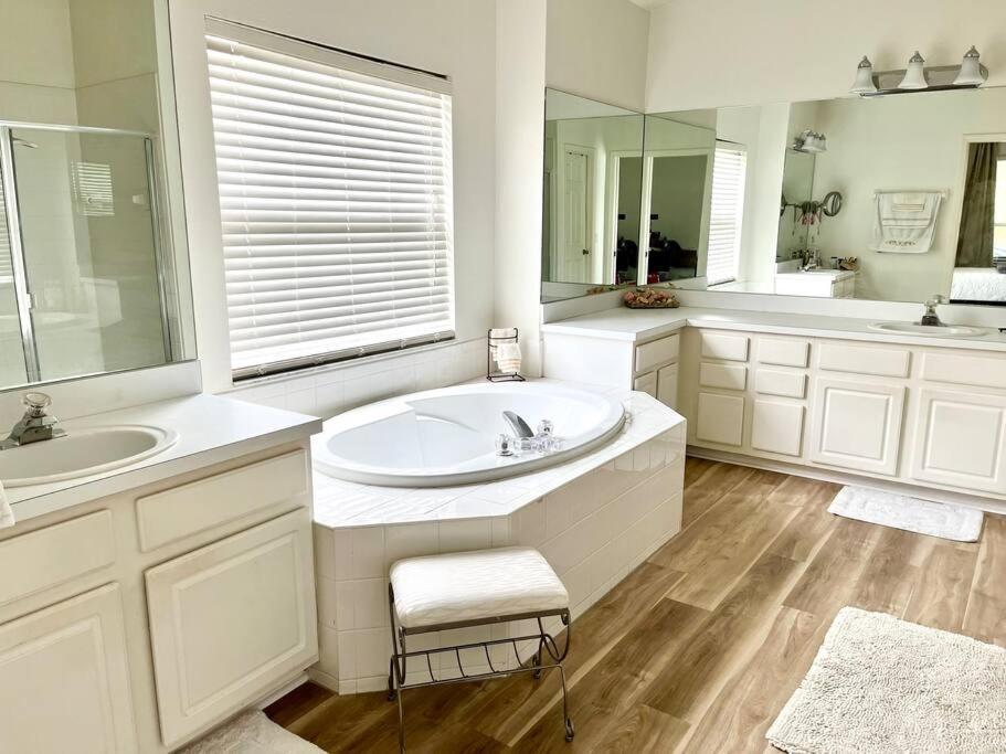 Sandy Oasis 5 Bedroom With Pool Sarasota Bradenton Zewnętrze zdjęcie